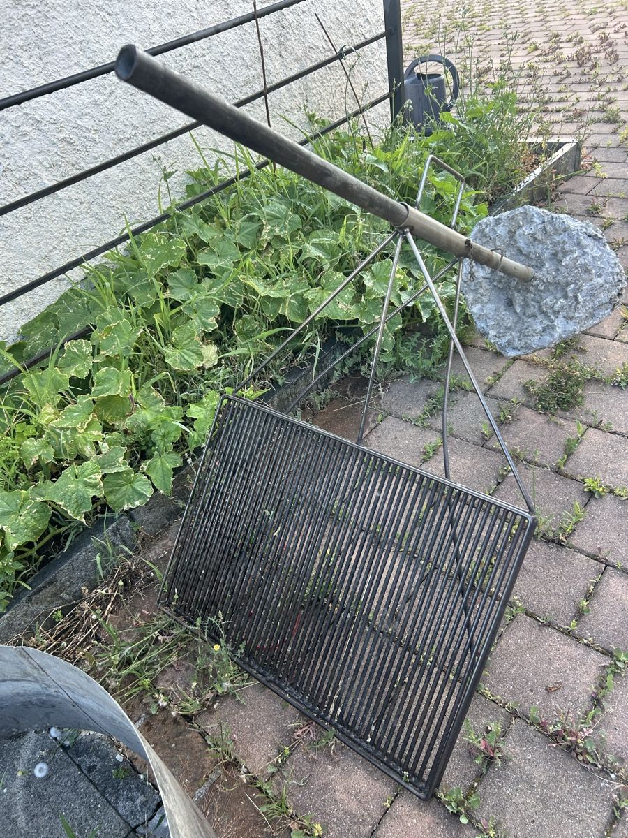 Grils: Grillstelle Edelstahl Gartengrill – D'occasion à Oberriet SG par Justizia1957