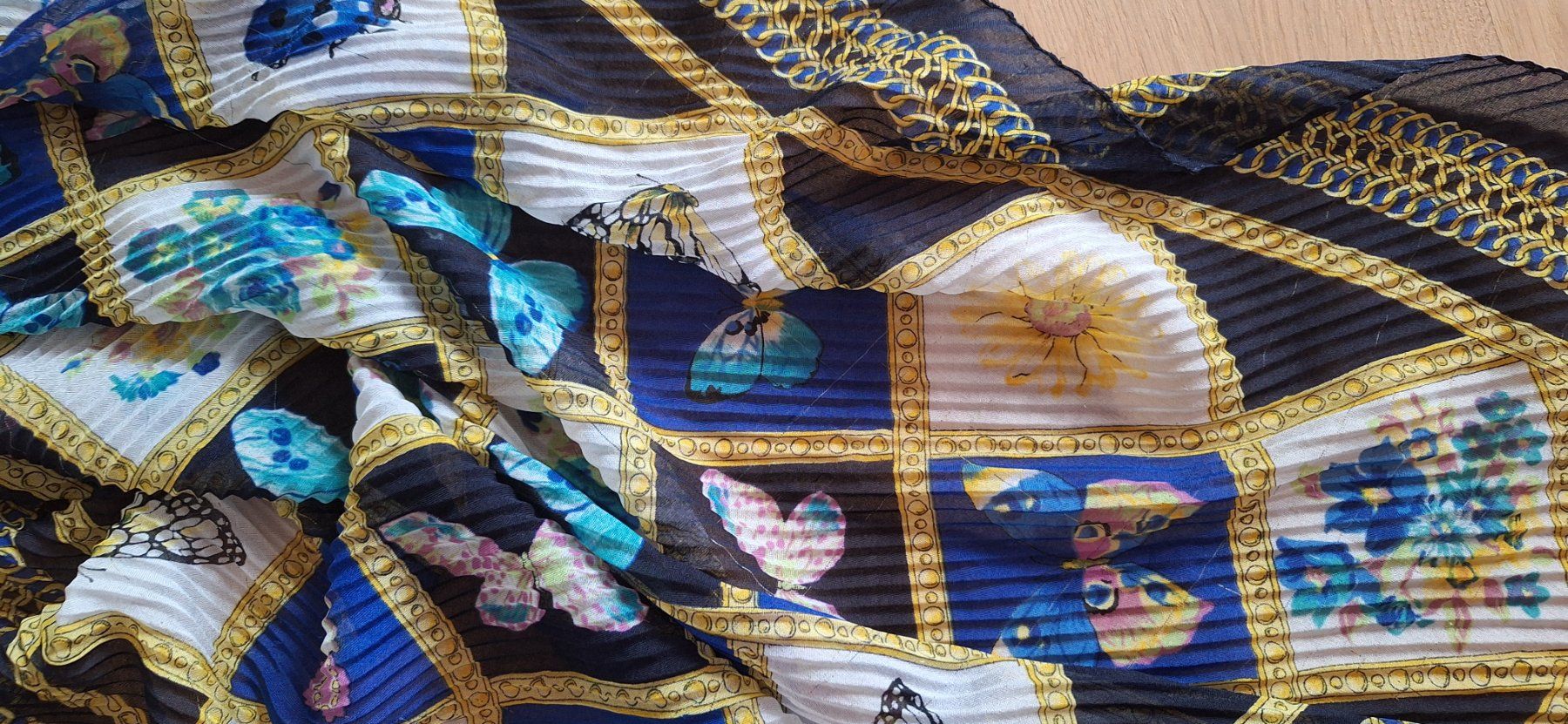 Foulards, Tücher & Schals: Foulard – Gebraucht aus Luzern von larissa_n 6