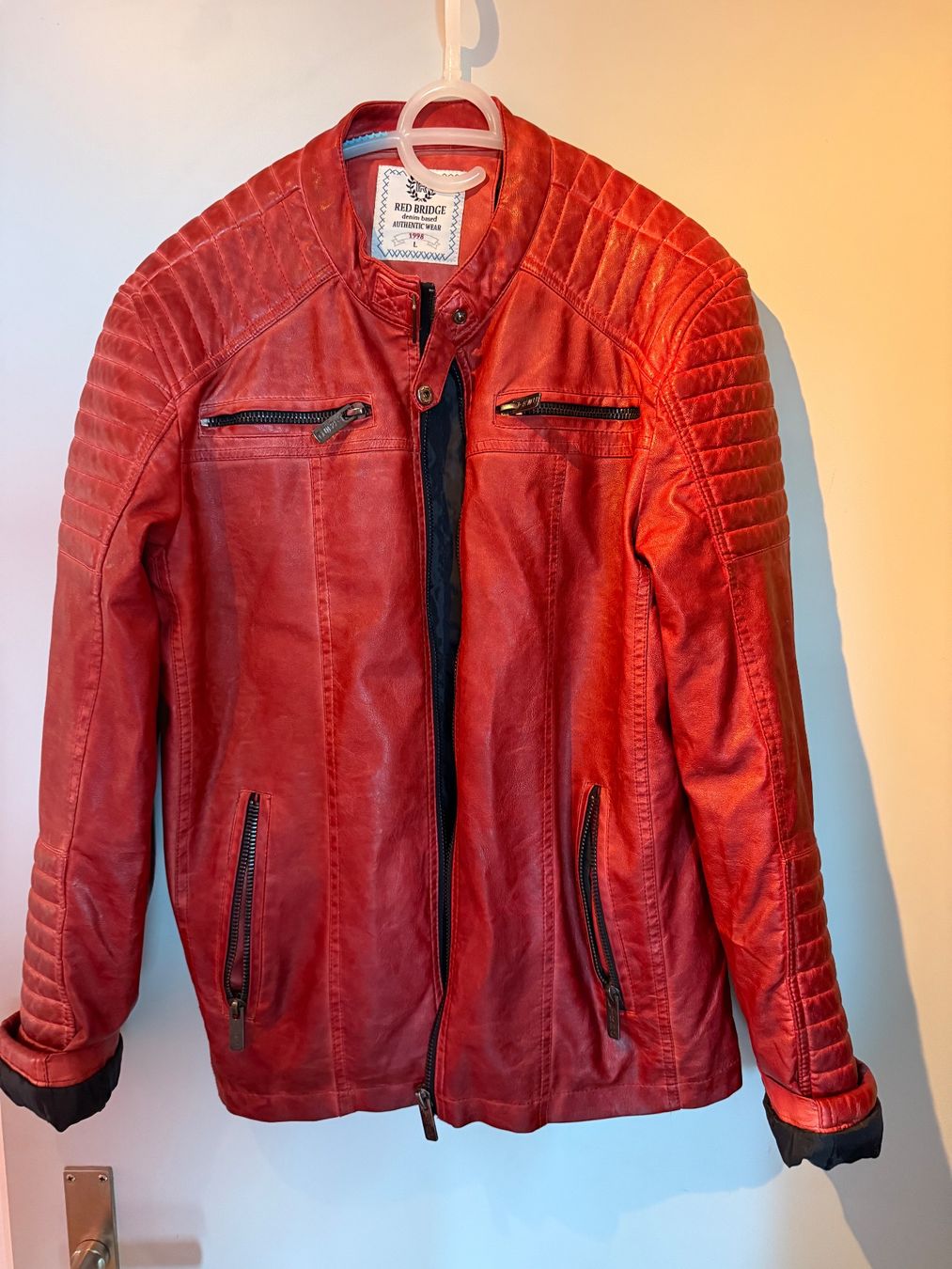 Jacken: Lederjacke – Gebraucht aus Liestal von Butterfly_333