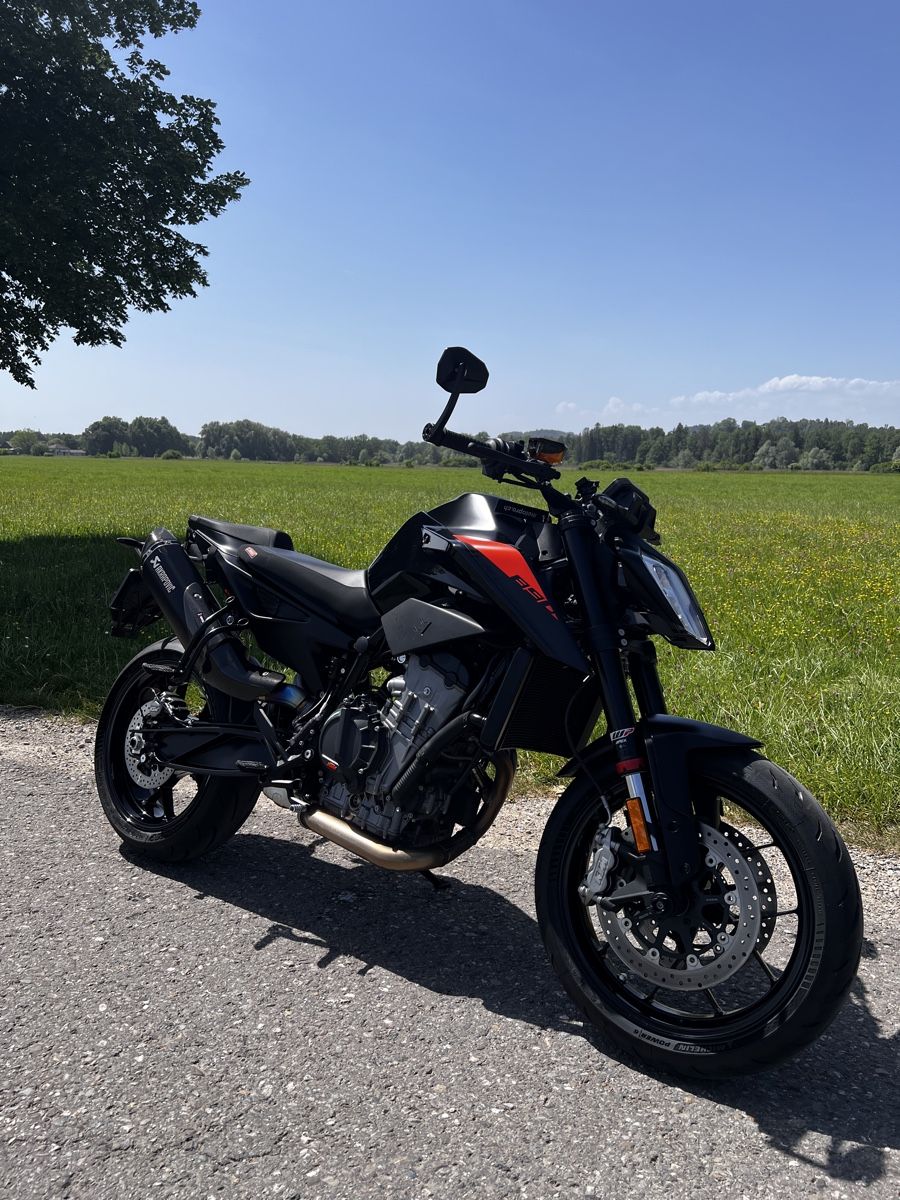 KTM Strada: KTM 890 Duke 2024 – Usato da Frauenfeld venduto da Krosik
