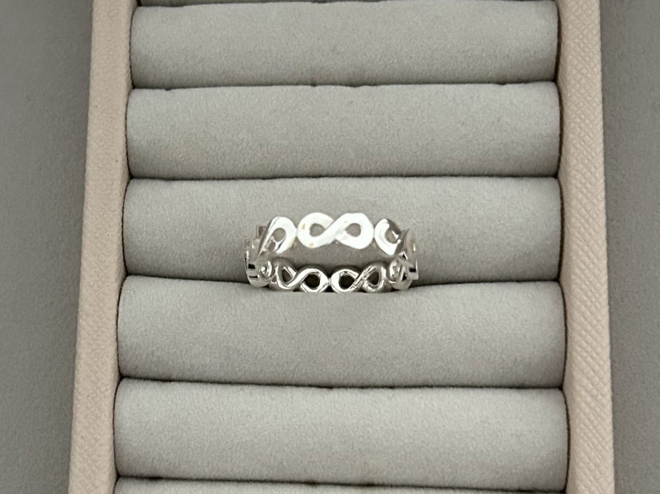 Thomas Sabo Anelli: Thomas Sabo Infinity Ring Silber mit Diamanten – Nuovo (secondo la descrizione) da Rheinfelden venduto da Boutique_Luxe 3