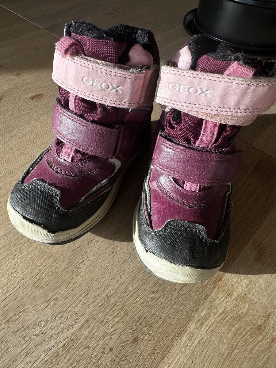 Geox Scarpe per ragazze: Geox Winterstiefel Grösse 25 – Usato da Bern venduto da Tana31