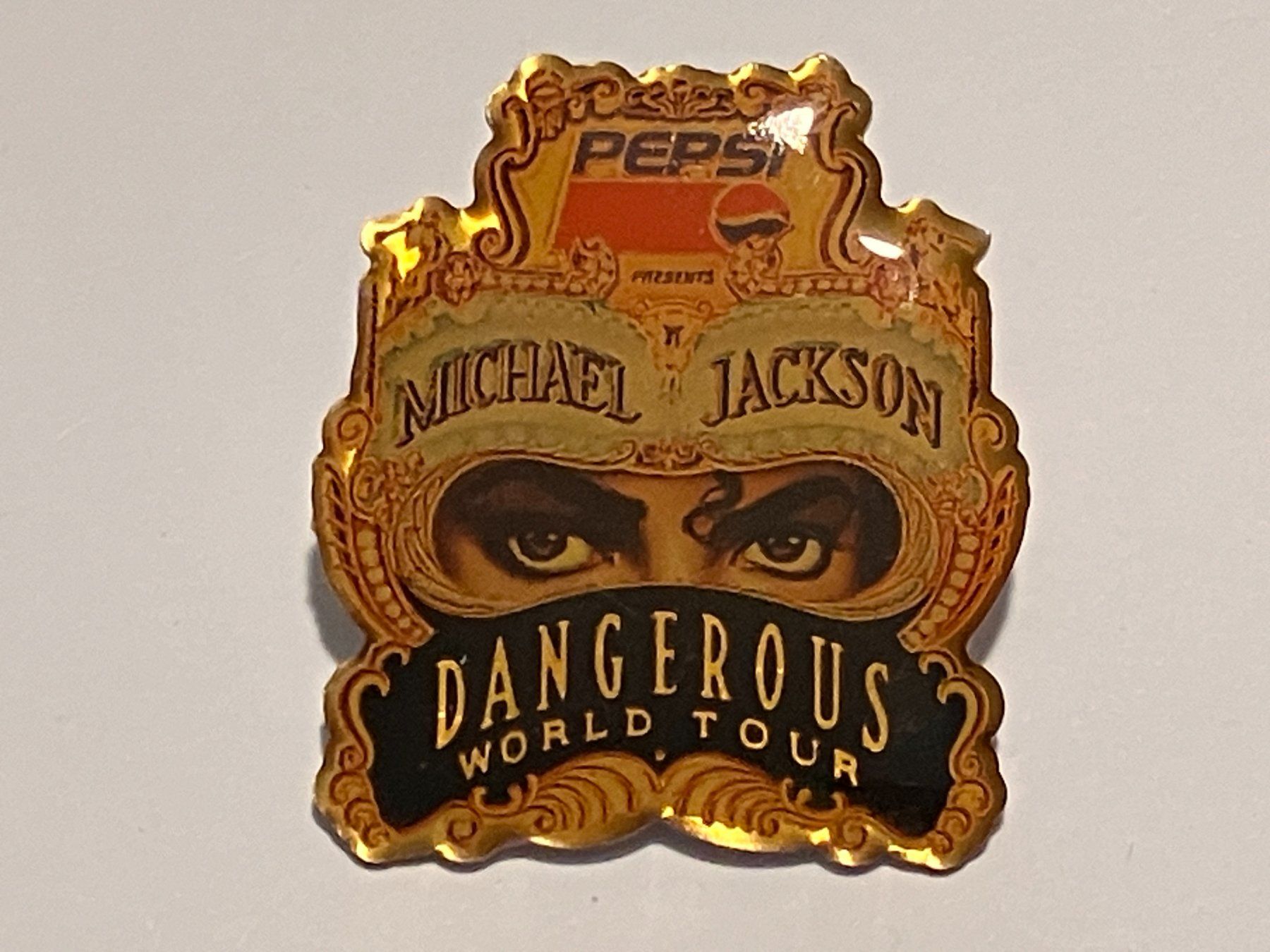 1 Pin Michael Jackson Dangerous World Tour Pepsi (Gebraucht) in Basel ...