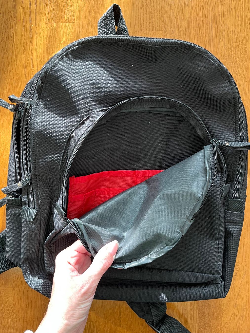 Zaini: Schwarzer Rucksack Vierwaldstättersee – Usato da Basel venduto da Bibi_Basel 3