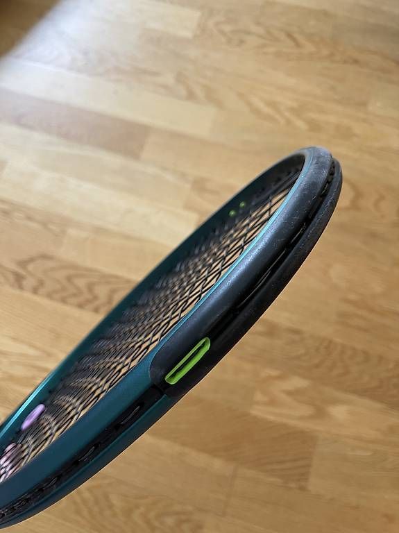 Wilson Racchette: Wilson Blade v9, Griff 2, 16x19 – Usato da Zürich venduto da jas_nqy8 1