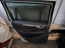 Volvo V70  ll  Türe hinten links silber