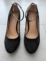 Absatzschuhe Schwarz mit Riemchen