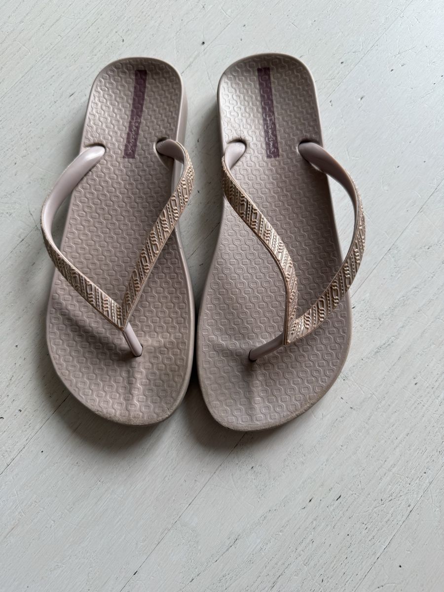 Ipanema Scarpe da donna: Ipanema Flip-Flops Rosé Grösse 39 neuwertig – Usato da Dinhard venduto da SternZ