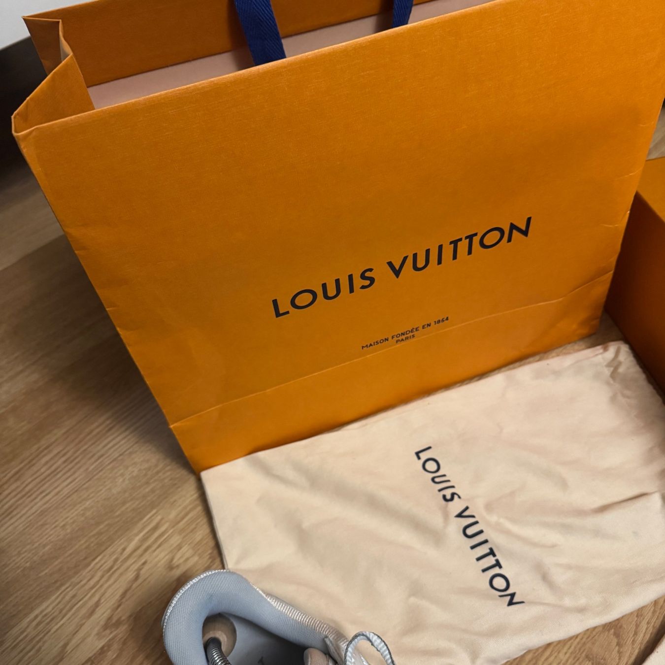 Louis Vuitton Scarpe da uomo: Louis Vuitton LV Trainer Sneaker Grau Weiss – Usato da Bern venduto da 1unzefeinsilber 3