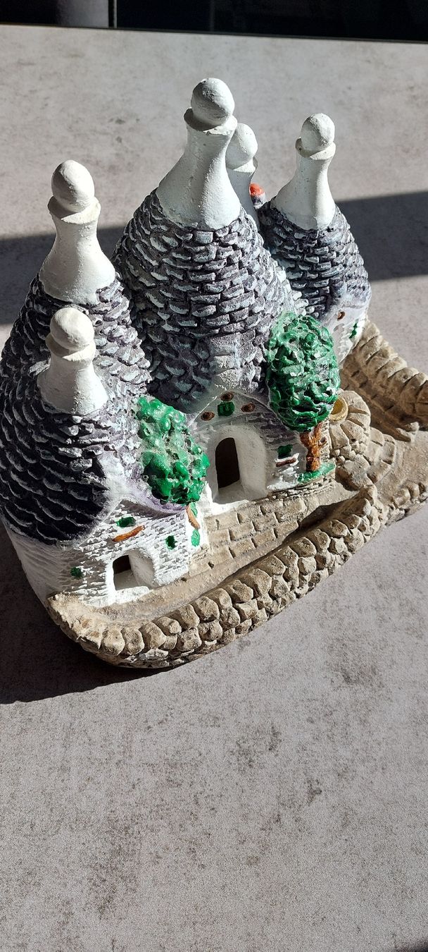 Alle Dekorationen: Ferien-Souvenir / Trulli-Haus – Gebraucht aus Kölliken von turimess 3