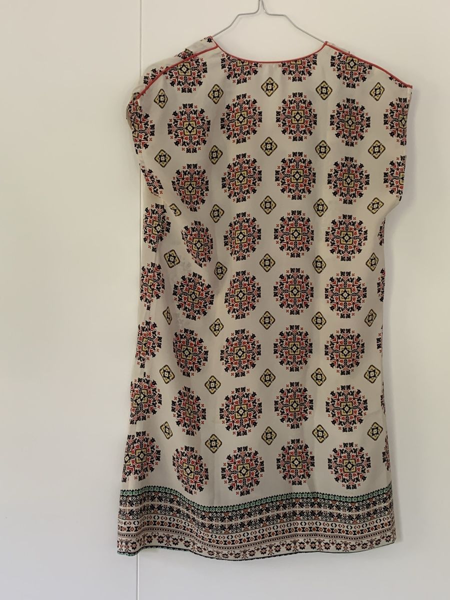 Kleider: Dress patterned  – Neu (gemäss Beschreibung) aus Zürich von ama_k88c 1