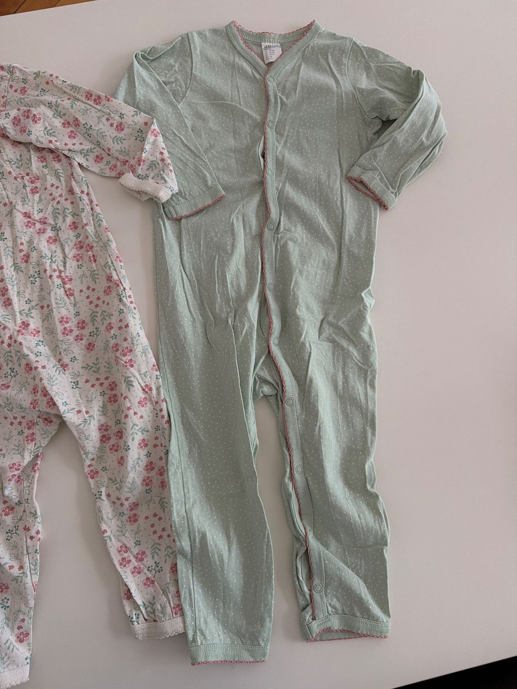 H&M Pigiama & Simili: H&M Kleiderpaket Baby Pyjamas – Usato da Solothurn venduto da Vintage87 2