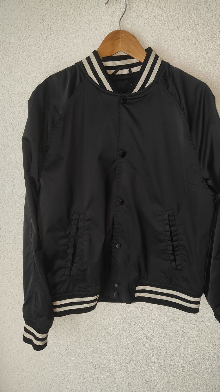 H&M Jacken: H&M Satin Bomberjacke Grösse M – Neu (gemäss Beschreibung) aus Sulgen von pen_hf7f