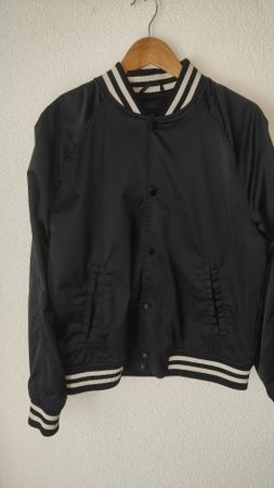 H&M Satin Bomberjacke Grösse M