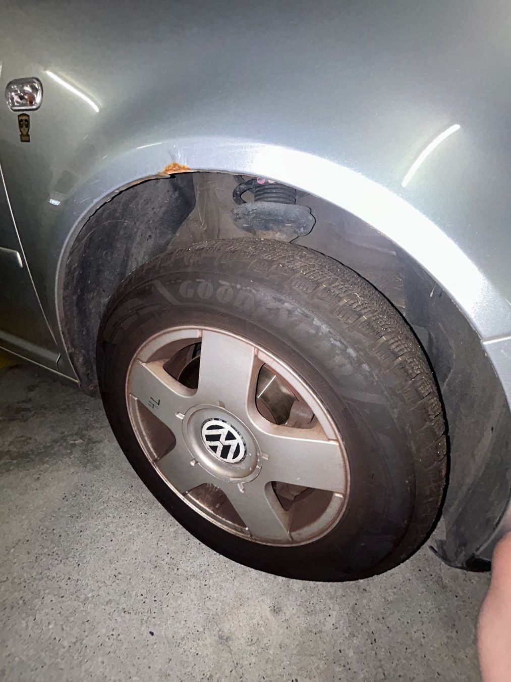 VW Autos: VW Golf grau met. – Defekt aus Freienbach von LlIiNnUuSs 6