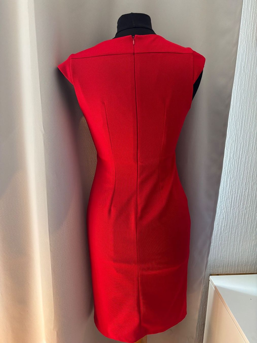 Kleider: Robe rouge de la marque Numoco  Neuve avec étiquette T.M – Gebraucht aus Peseux von Cresus27 1