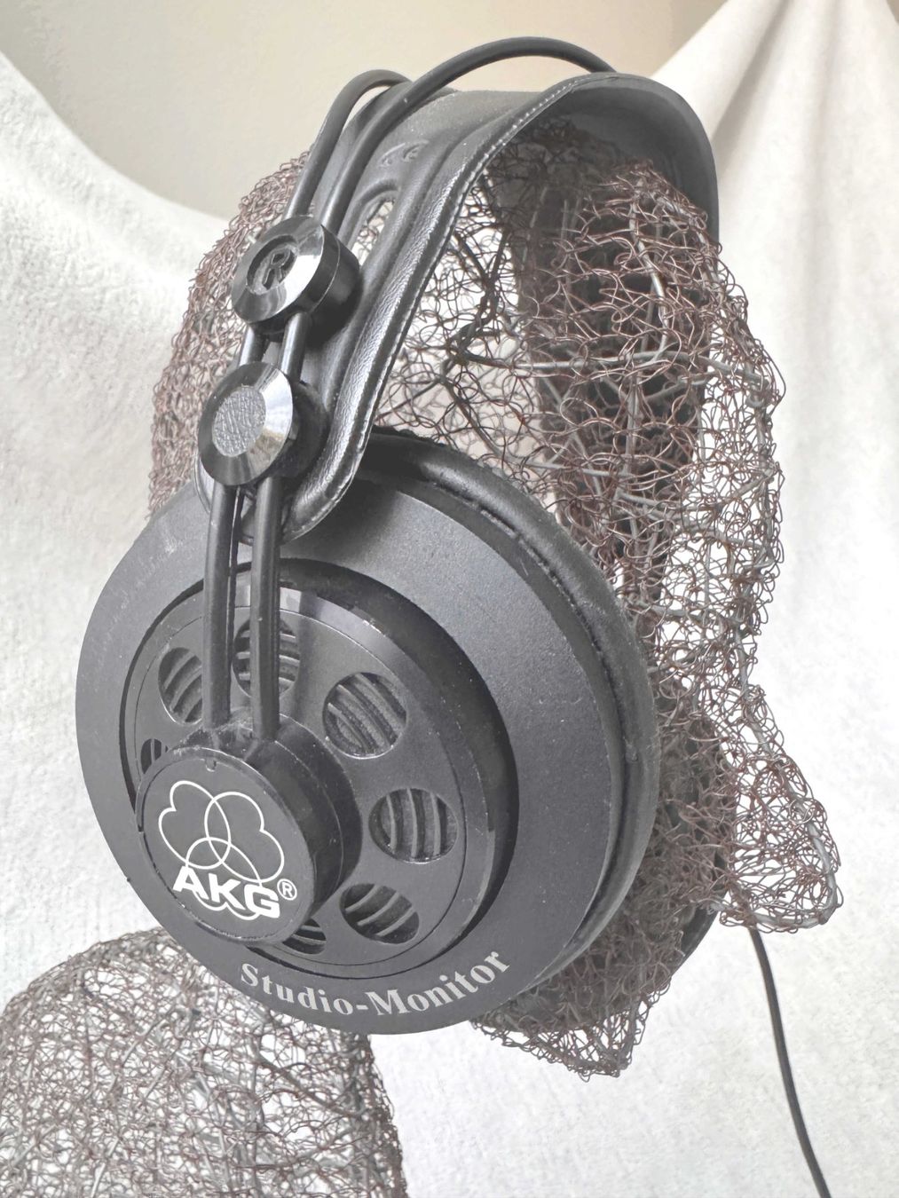 Akg Cuffie: AKG K240DF Headphone Kopfhörer diffusfeld entzerrt 600ohm – Usato da Zürich venduto da Malco0 4