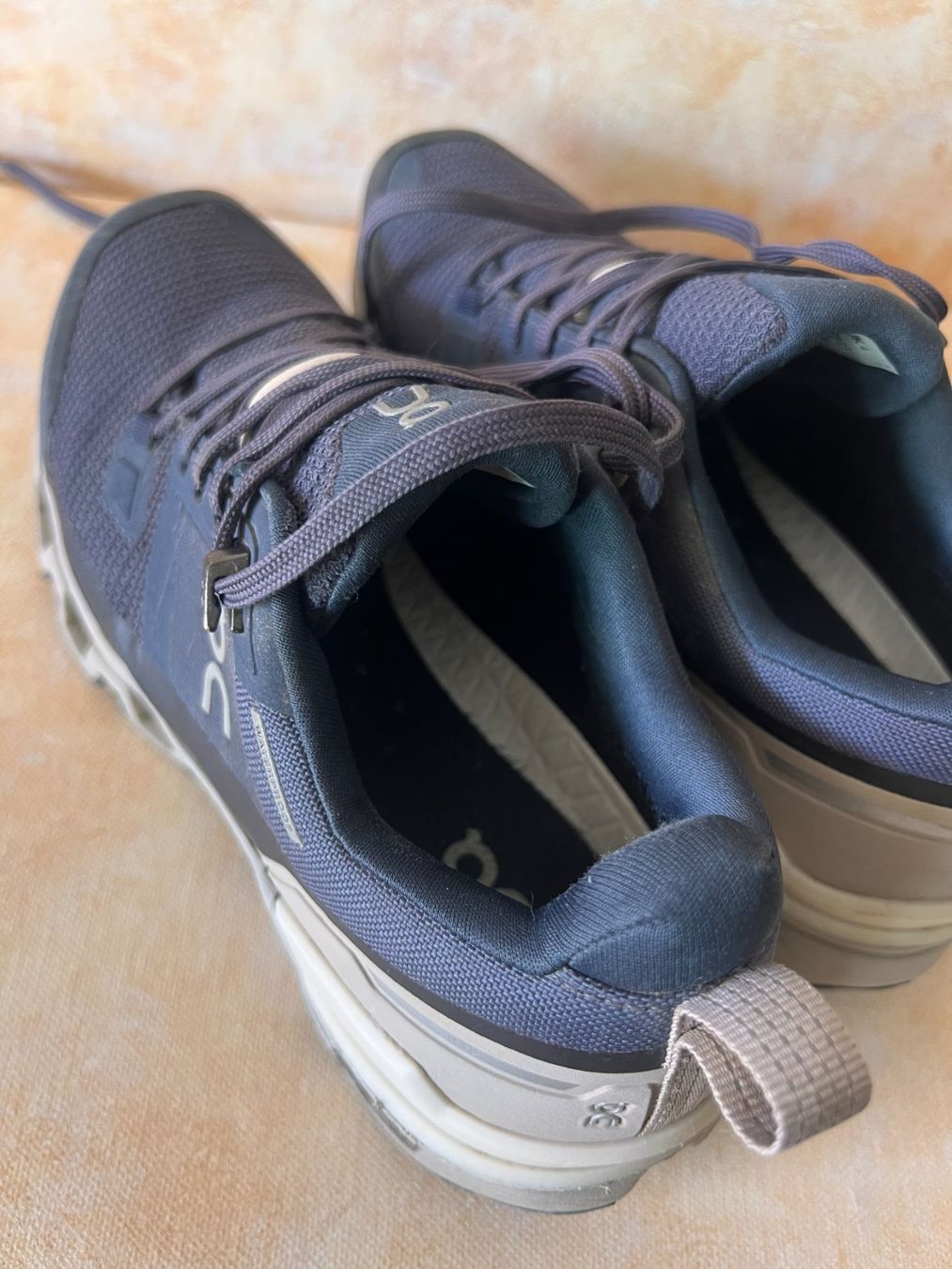 On Chaussures femmes: ON Wanderschue – D'occasion à Schwerzenbach par jel_k9pm 6