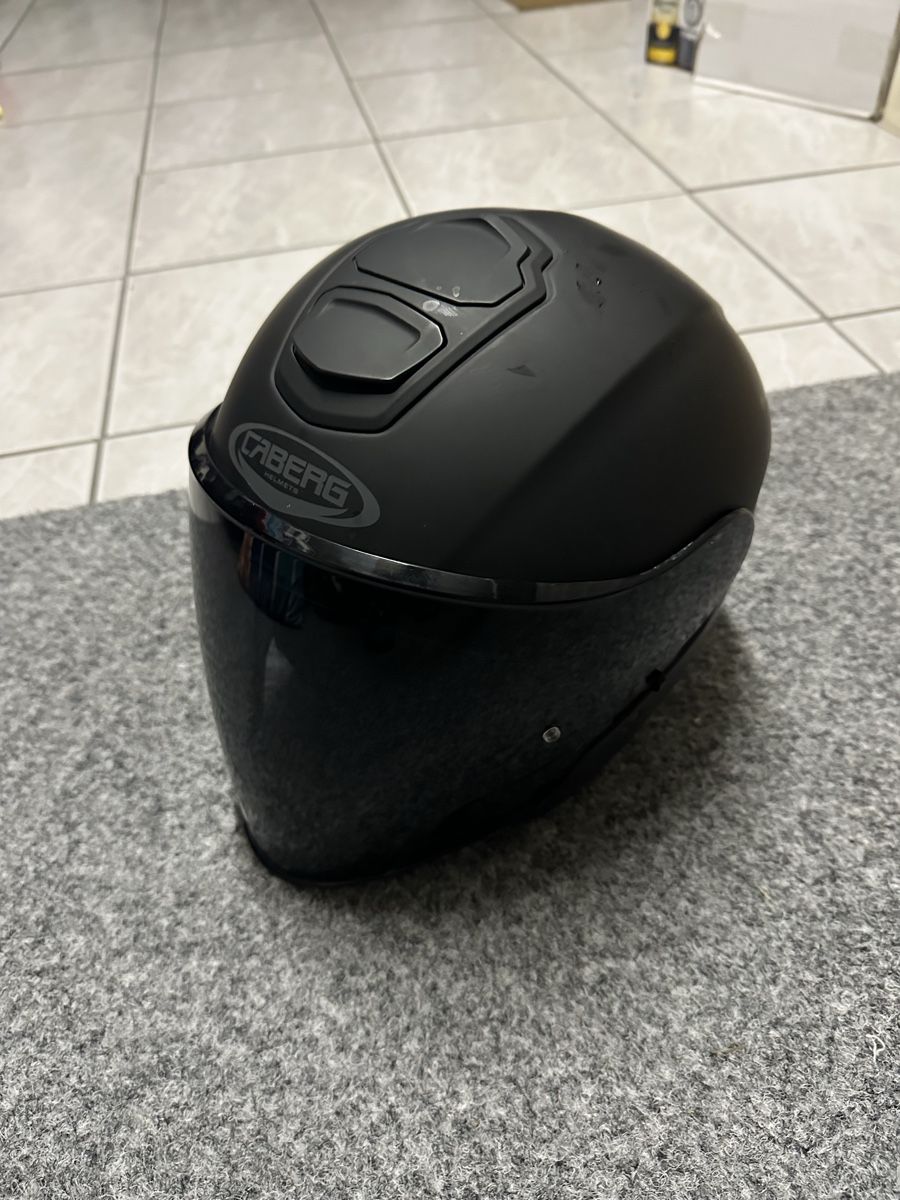 Caschi & visiere: Casque moto – Usato da Cortaillod venduto da tia_7nb7