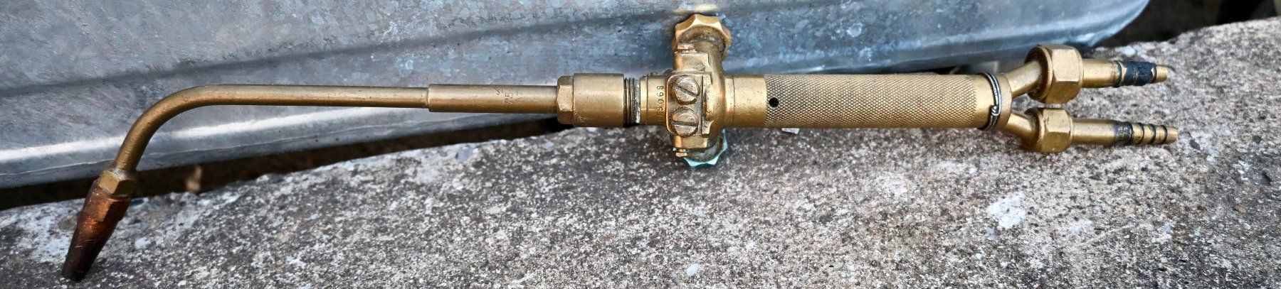 Löten & Schweissen: alter Autogen Schweissbrenner Messer Griesheim 2 - 4mm – Gebraucht aus Pfaffhausen von mono_rec 2