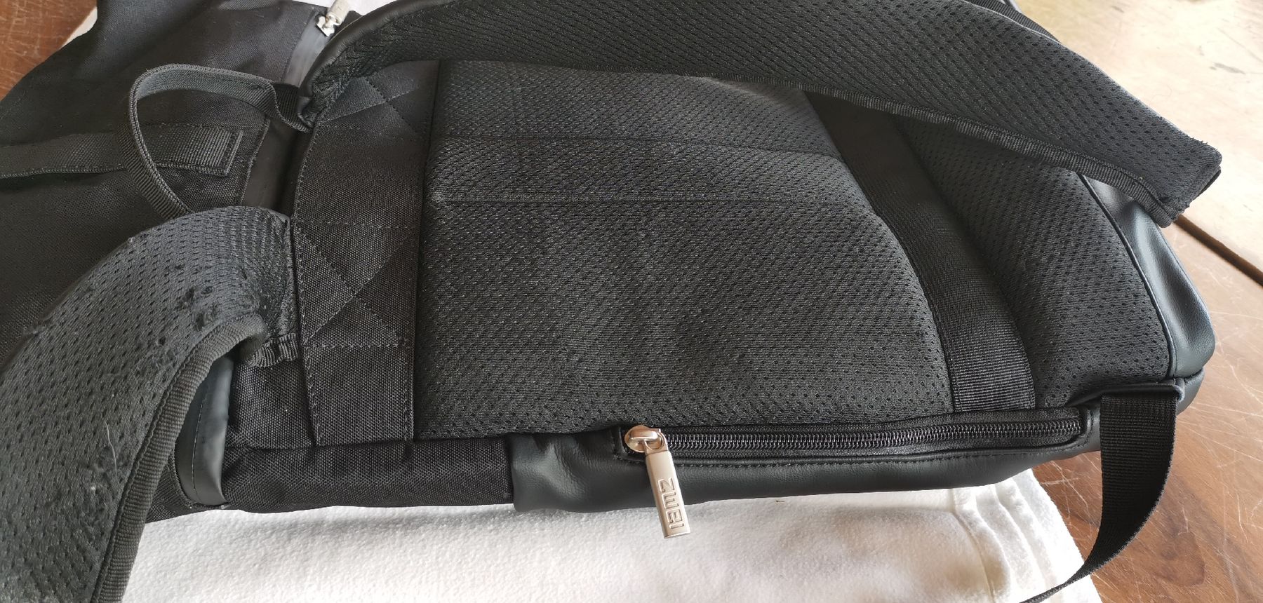 Zaini: Schwarzer Rucksack Marke ZWEI – Usato da Uetendorf venduto da Timo2022 8