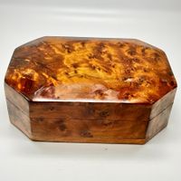 Superbe boîte à bijoux en loupe de thuya