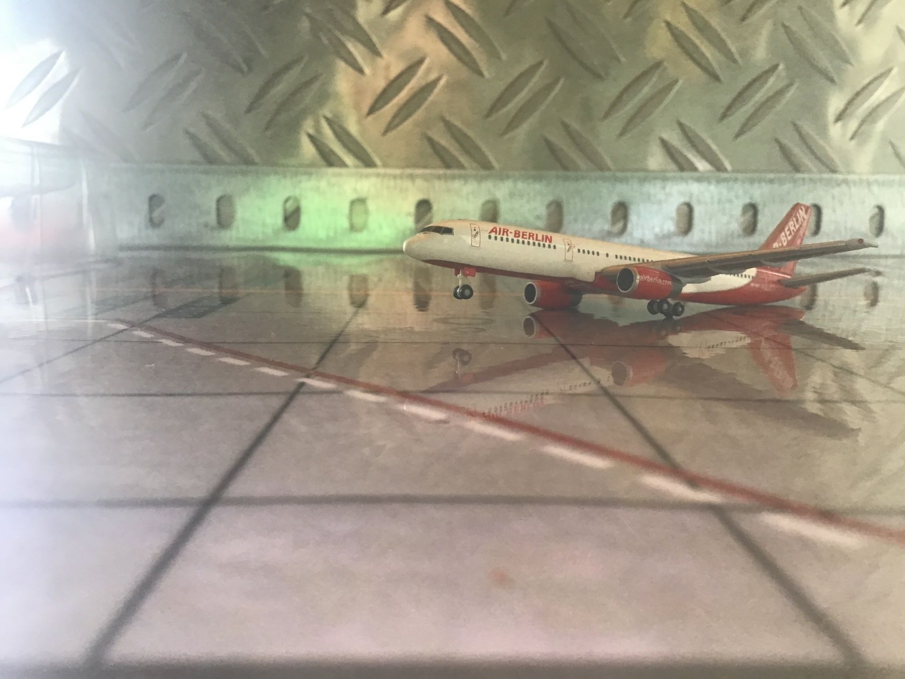 Boeing Kit di modellismo & Modellini statici: HERPA AIRBERLIN.COM BOEING 757-200 1/500 – Usato da Männedorf venduto da Spezial-Modelle 1