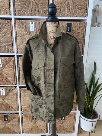 Olive cargo laced jacket, size XL-XXL