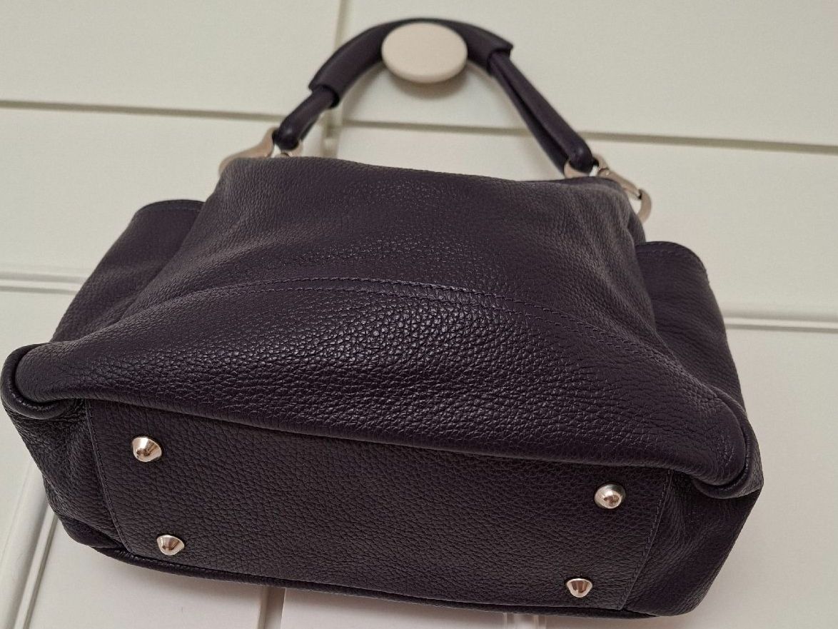 Borse da donna: Sac à main en cuir véritable violet prune – Usato da Lutry venduto da Sim_Sta 5