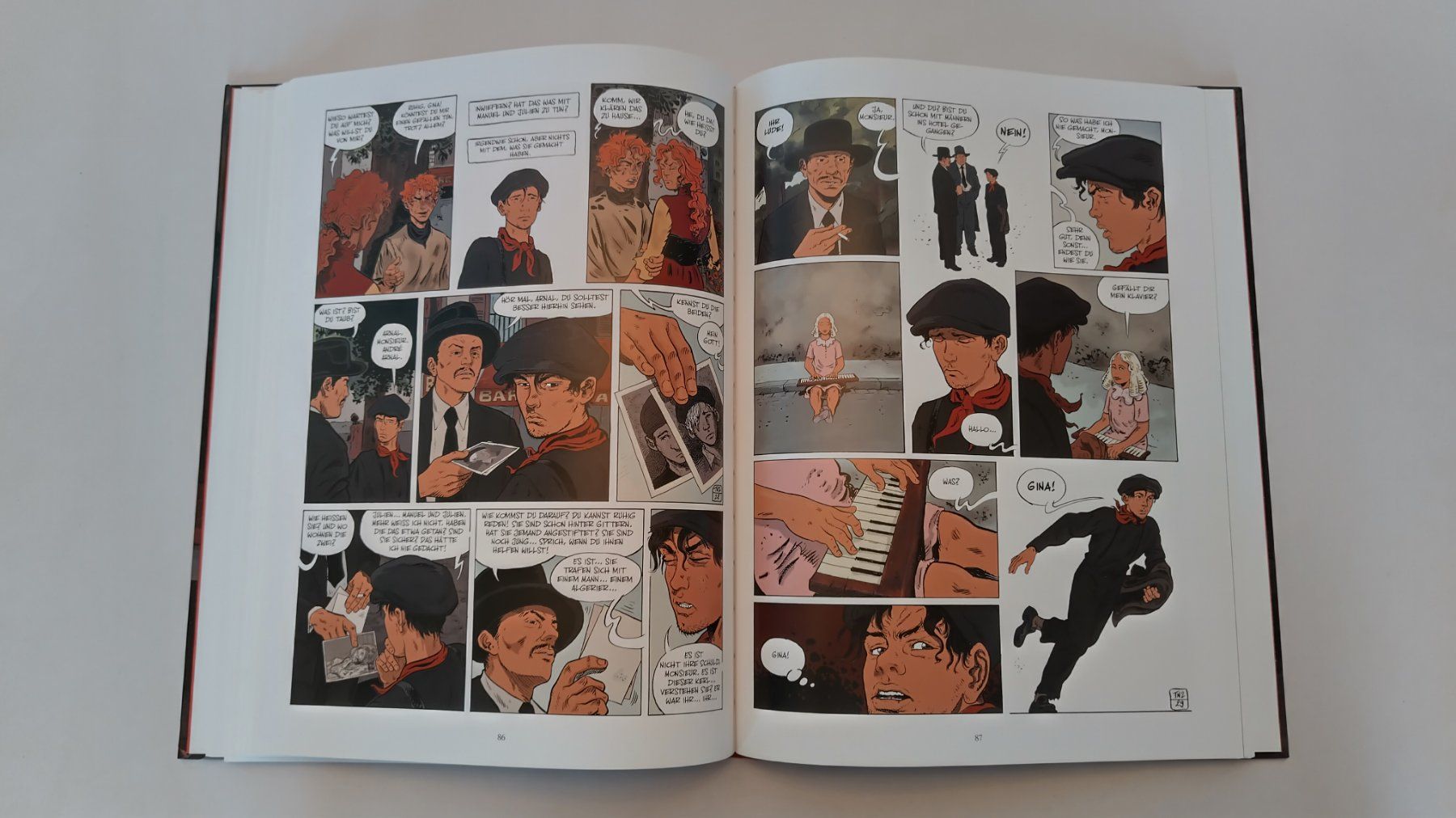 Fumetti: Die Schwarze Trilogie - Comic / Gesamtausgabe Hardcover 2009 – Usato da Bellach venduto da JingleJerry 3