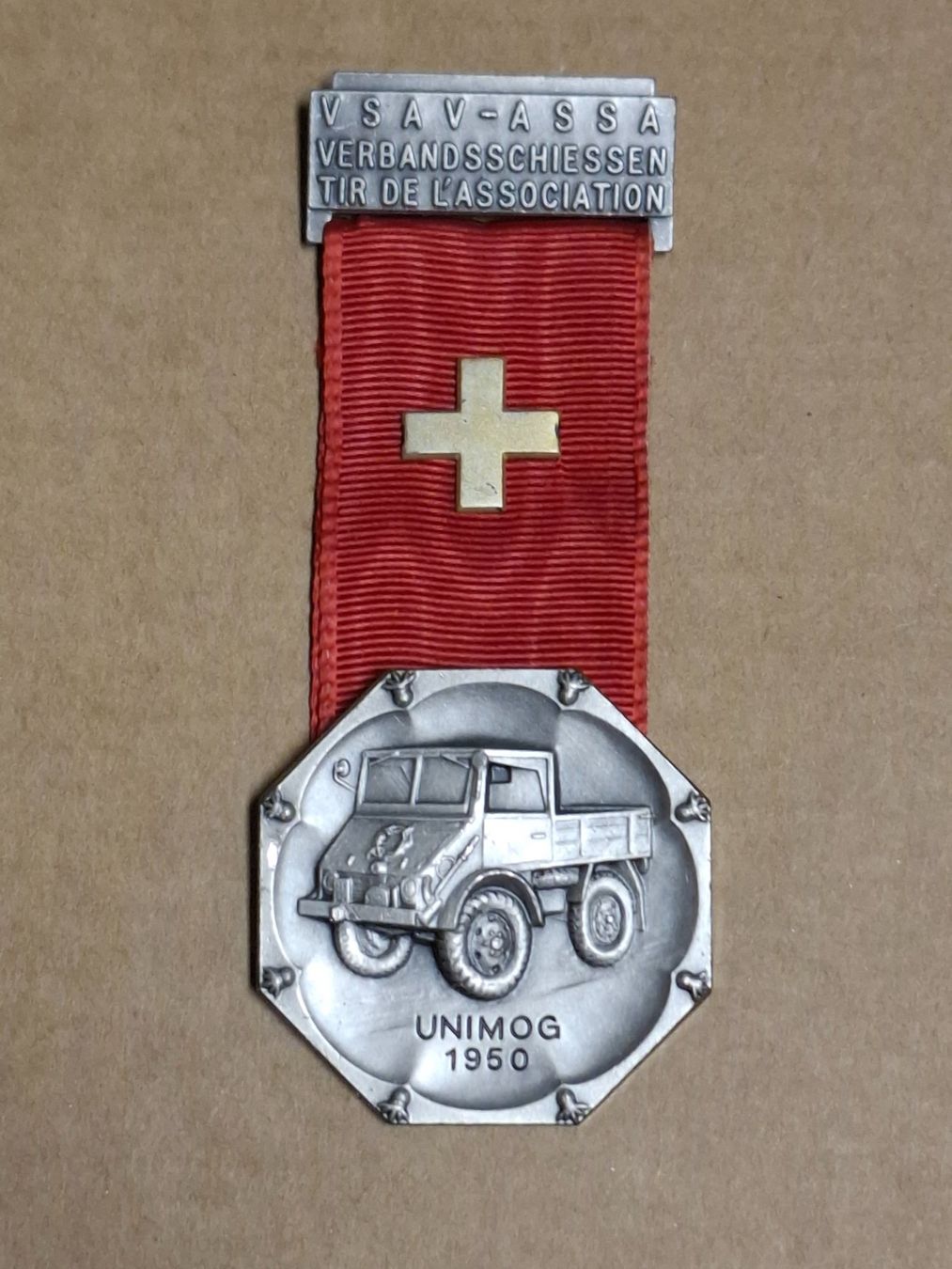 Medaglie: Unimog 1950 (D391) – Usato da Schwanden GL venduto da Suvorov 2
