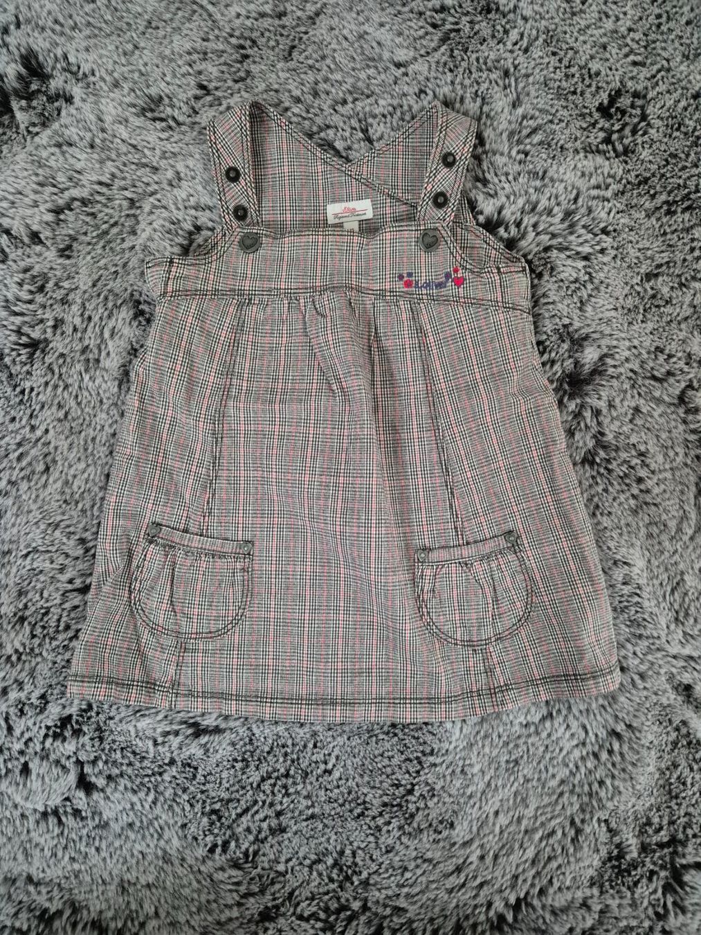 S.Oliver Vestiti & Gonne: Süsses Kleid von s.Oliver Gr. 68 – Usato da Widnau venduto da KleineHonigblume