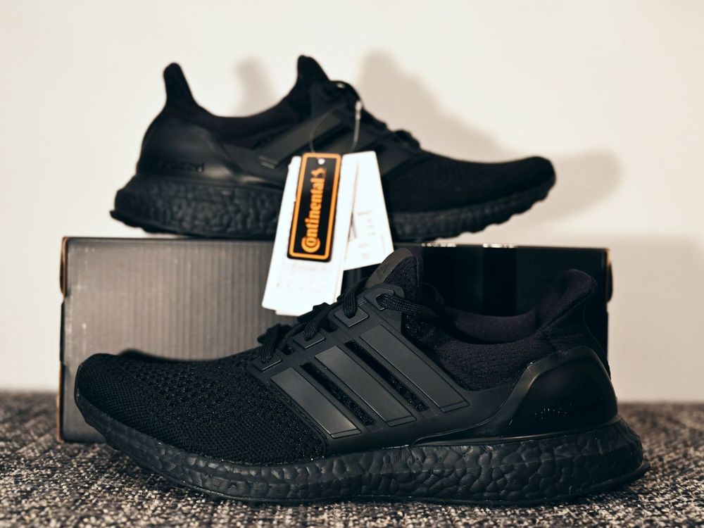 Ultra boost 2025 triple black kaufen