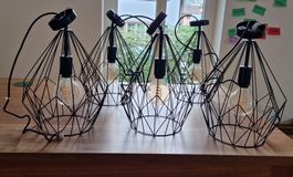 Moderne Deckenlampen mit Philips Hue Glühbirne
