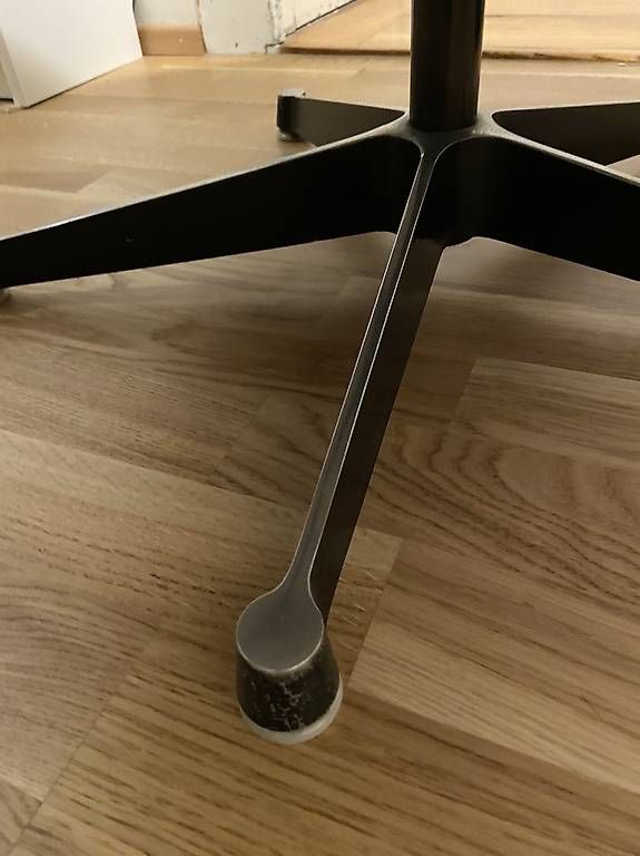 Eames Tische: Coffee table Eames – Gebraucht aus Lausanne von lau_8vk7 3