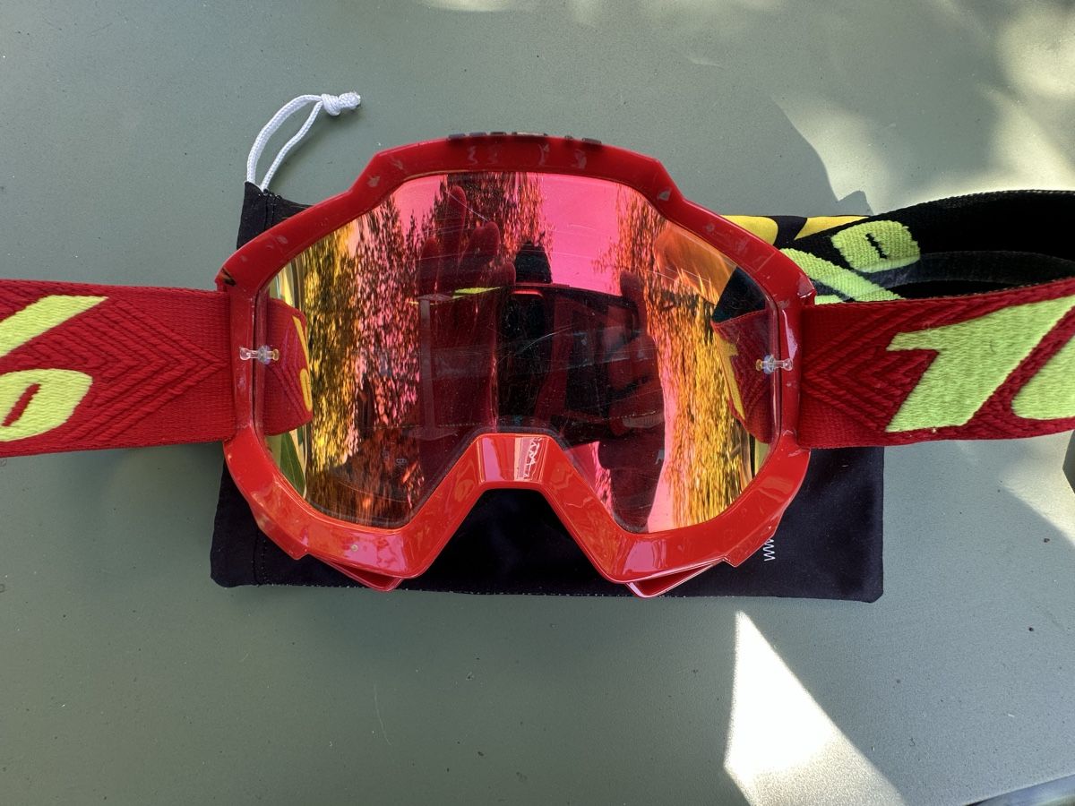 Occhiali & Lenti: 100%  Brille rot mit extra Glas und Tuch – Usato da Biel/Bienne venduto da Noah187
