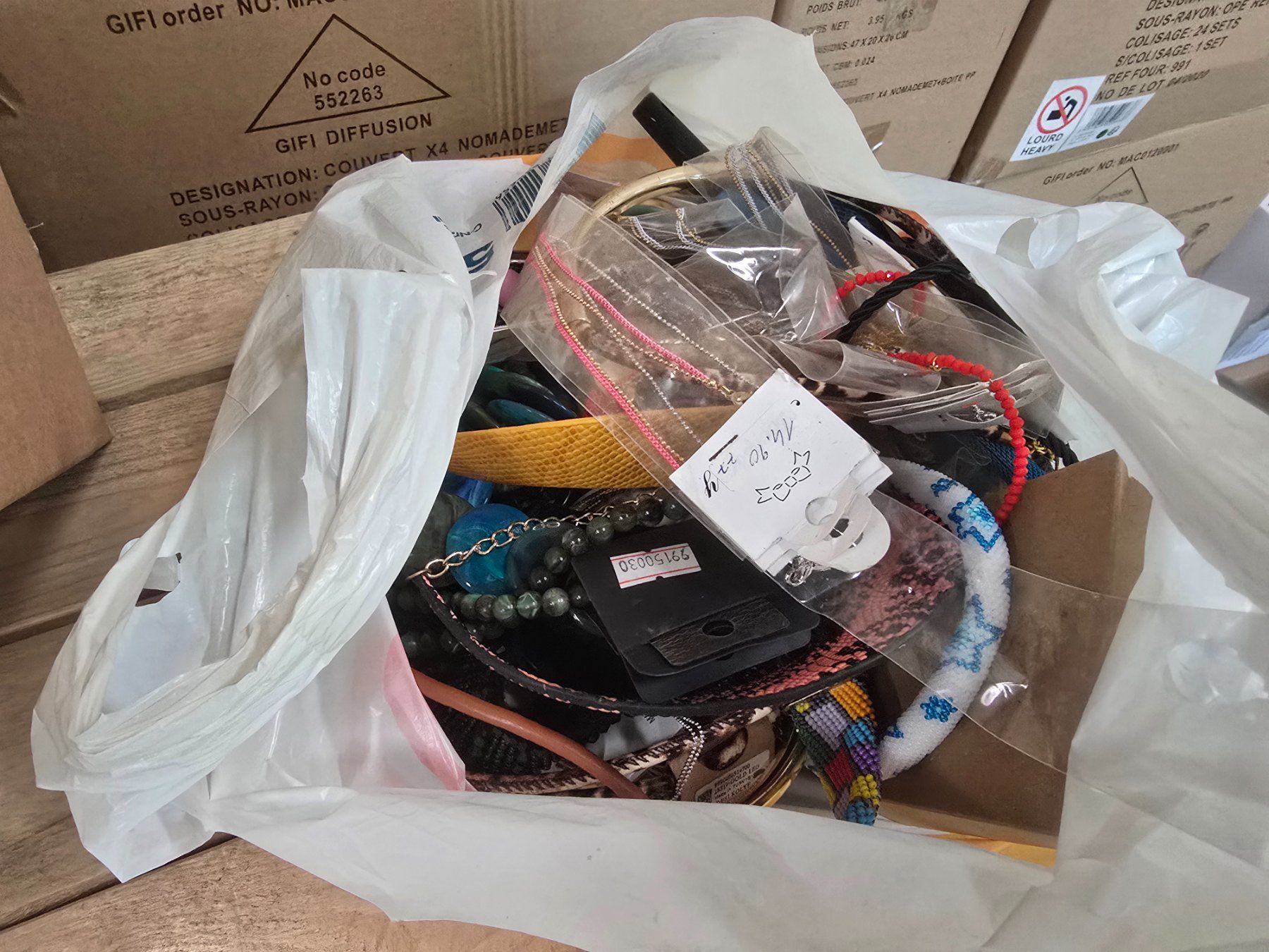 Altri gioielli: Posten mit diversem neuem Modeschmuck ab 1.- – Nuovo (secondo la descrizione) da KRINAU venduto da Mio_Liqstyle 3