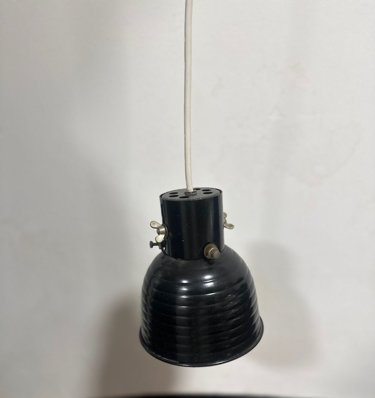 Lampade: lampada a faretto nera – Usato da Sagno venduto da ang_fs6n