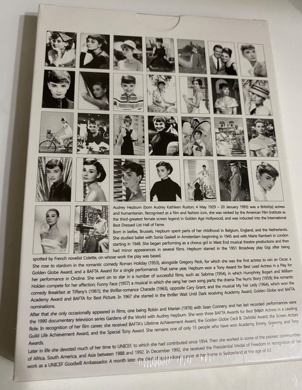 Foto & Immagini: Postcards Audrey Hepburn (30PCS) – Nuovo e nell'imballaggio originale da Collombey venduto da Cards07 3