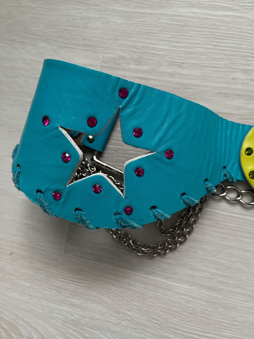 Gürtel: Ledergürtel mit Swarovski Steinen Gr. S/M – Gebraucht aus Derendingen von CaMiPa5 1