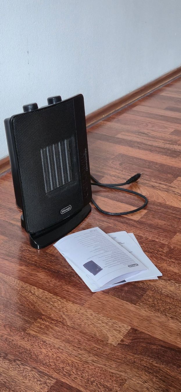 De'Longhi Radiatori: DeLonghi Warmluftheizer – Usato da Bern venduto da pia_7kqs