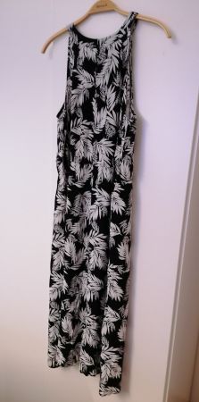 Neuwertiges Longkleid schwarz-weiss, Grösse 42