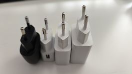4-teiliges Set gebrauchter Netzadapter mit gemischten europä