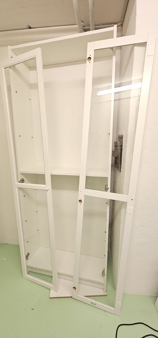 Ikea Étagères: Ikea Billy Regal mit Glastüren – D'occasion à Gretzenbach par Pysia