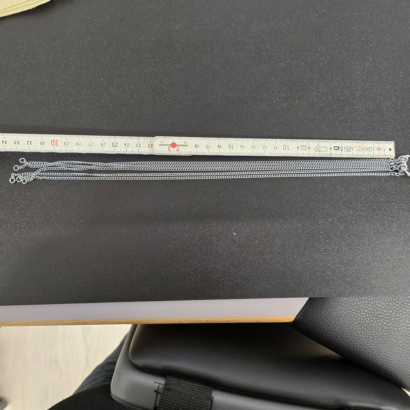Autres bijoux: Lot de 5 chainettes de 33 cm – D'occasion à Tramelan par Nirdan 3