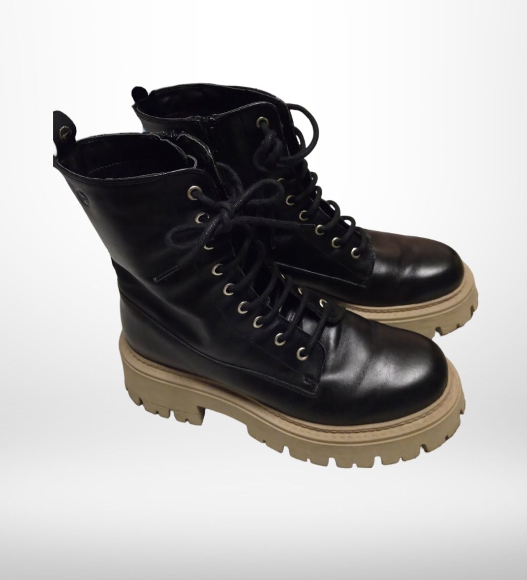 Tamaris Scarpe da donna: Chunky Combat Boots Schwarz Beige Gr. 40 – Usato da Winterthur venduto da Ele_Ele18 1