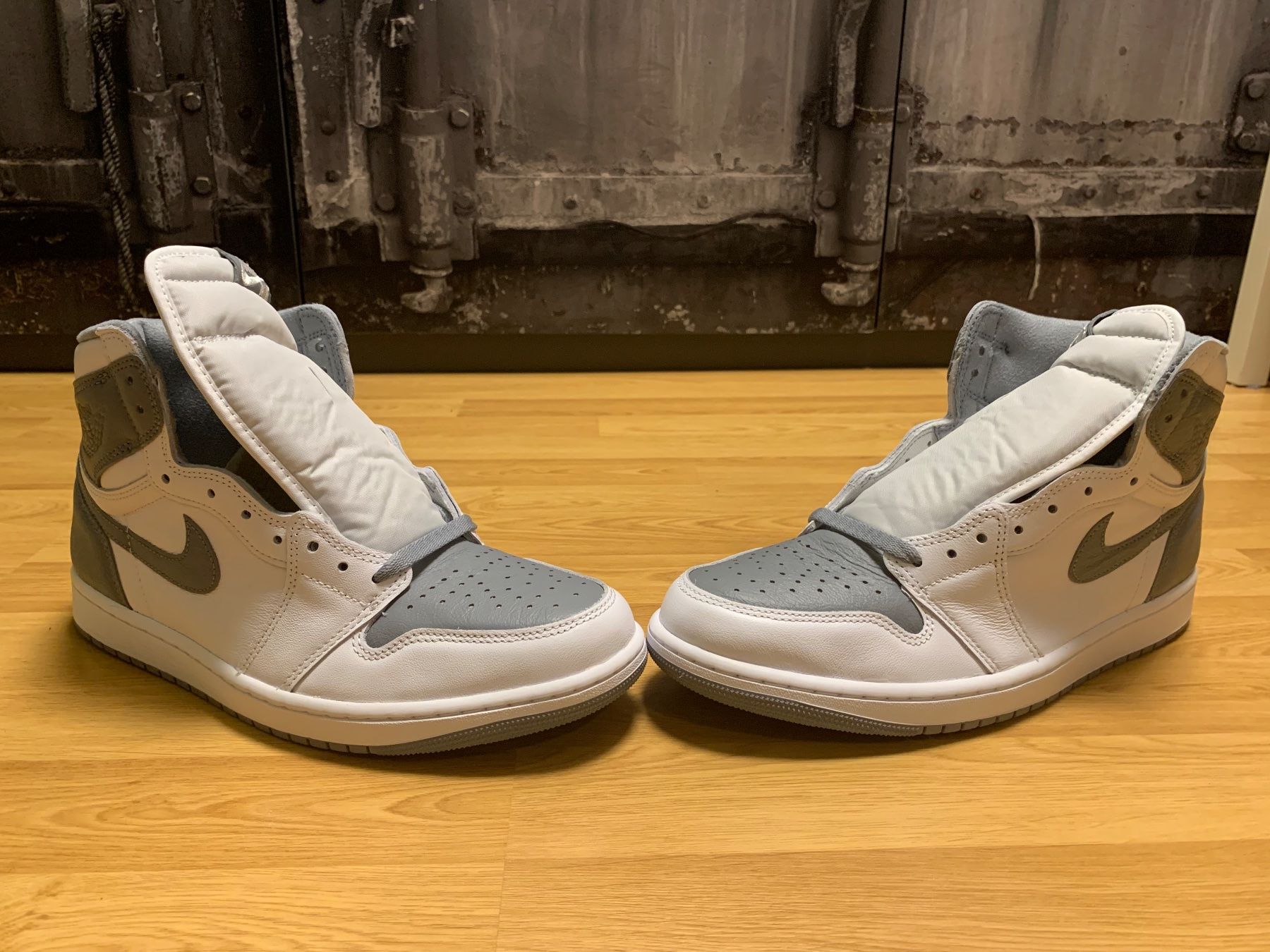 Jordan Scarpe da uomo: Air Jordan 1 – Nuovo (secondo la descrizione) da Wettingen venduto da Airjordan 1