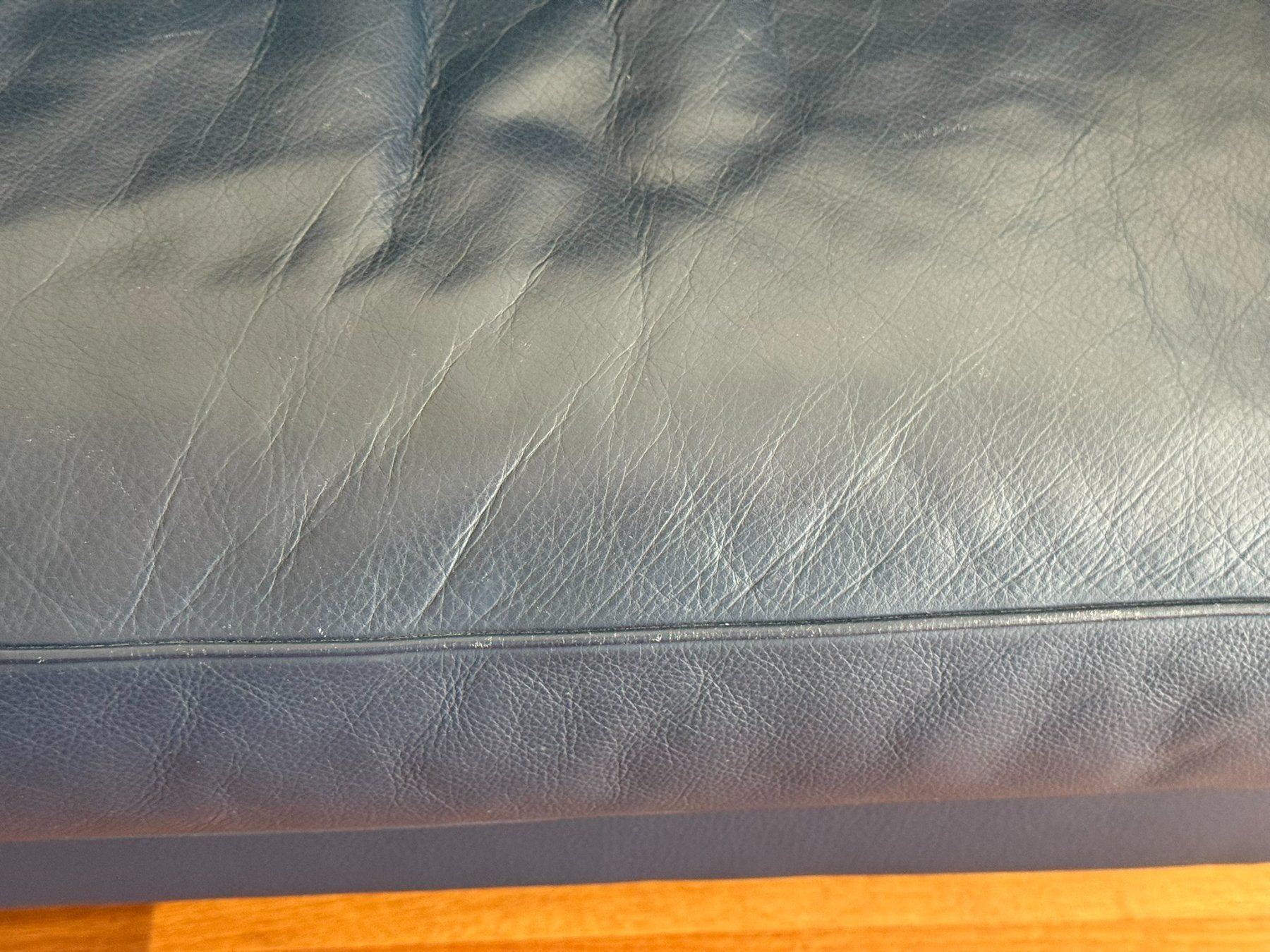 De Sede Sofas: DE SEDE Ledersofa in Blau, Typ DS 118 – Gebraucht aus Muri b. Bern von ris_m7jw 8