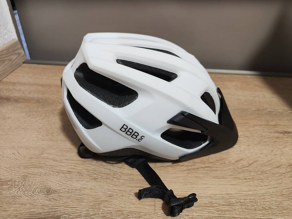 Helme: Kinder-Velohelm neu – Gebraucht aus Flüelen von pri_7p8g