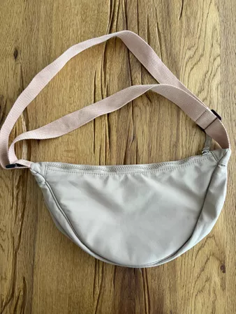 Halfmoon Bag - Søstrene Grene